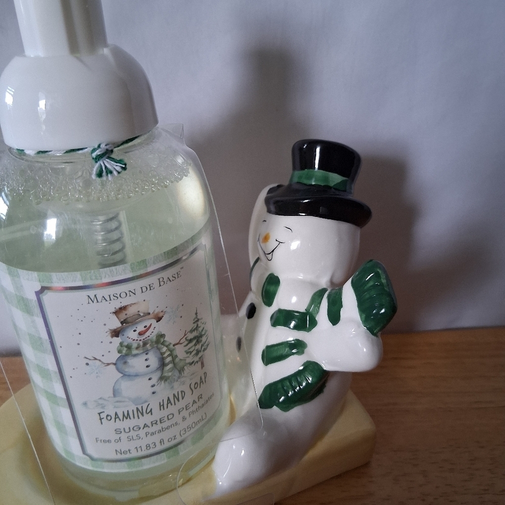 Snowman Foaming Hand Soap - Green and White - Picture 3 of 8
